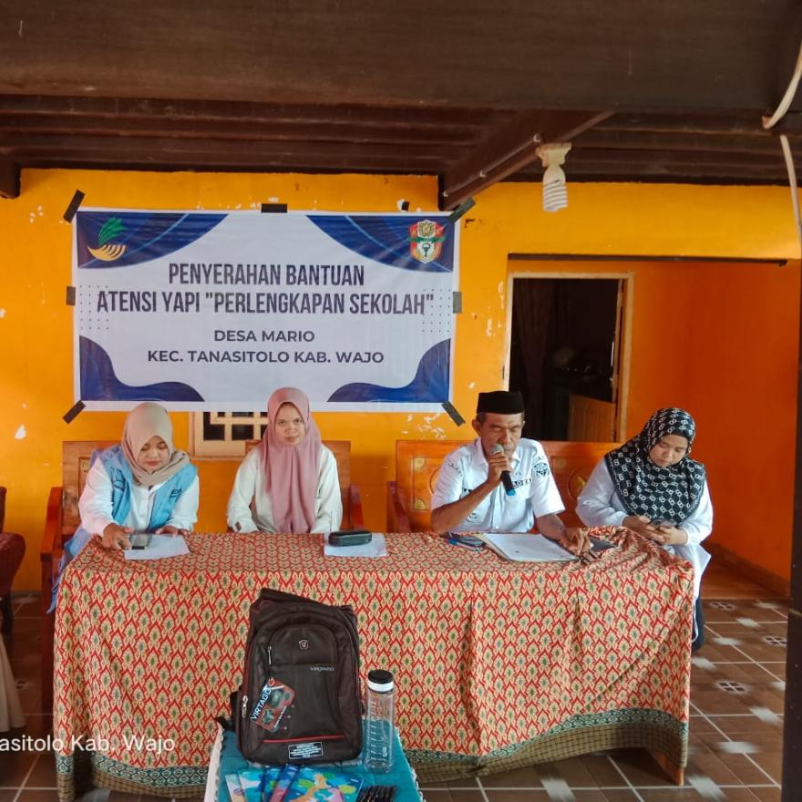 Penyerahan Bantuan  ATENSI YAPI di Desa Mario